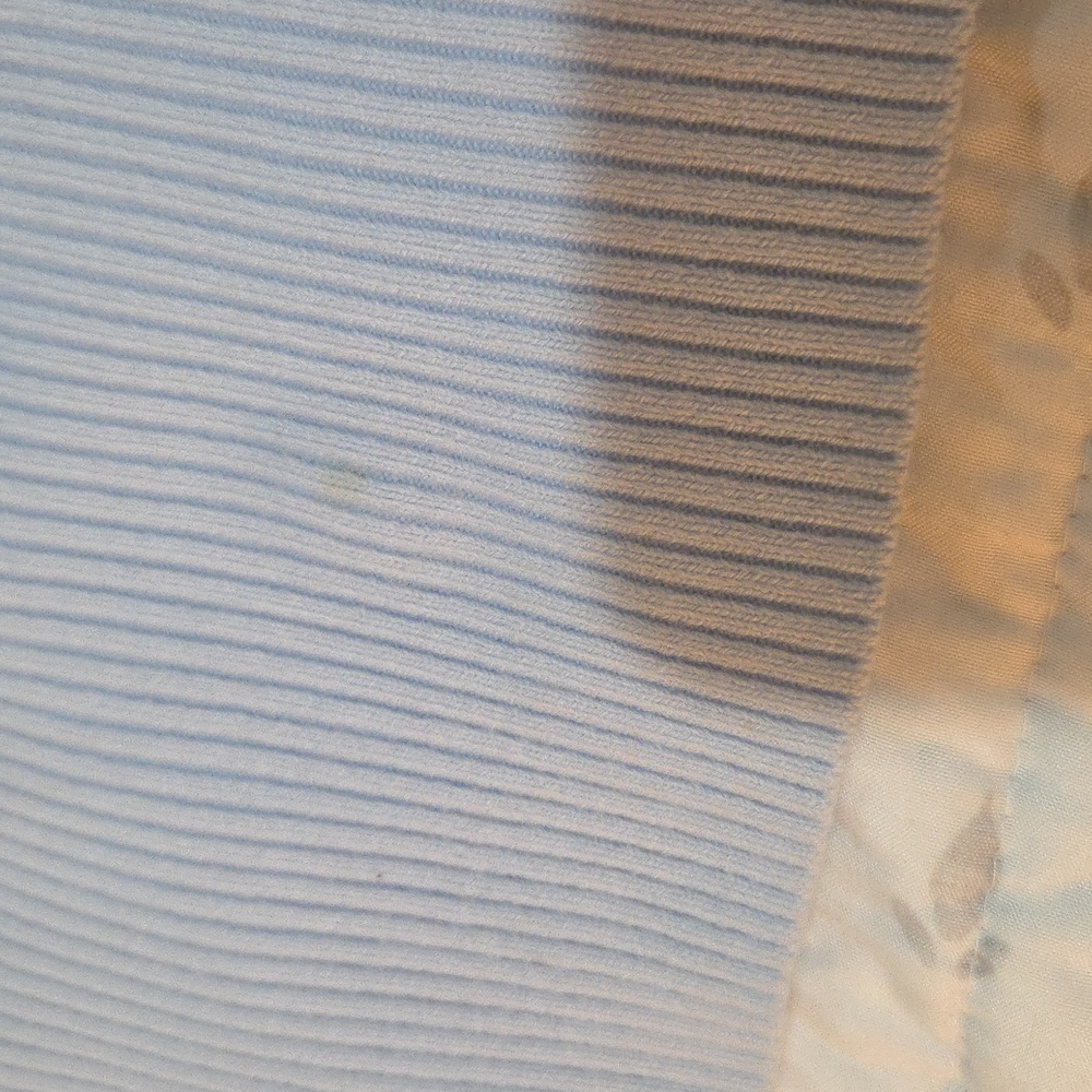 Beautiful light blue sweater by French  Connection in very good condition! M - Picture 8 of 9